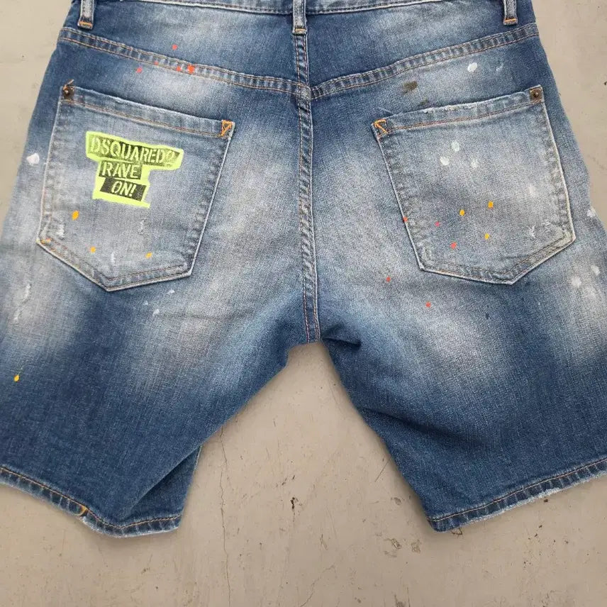 [BUNJANG] DSquared2 Denim Shorts Size 32 / 희귀템)디스퀘어드2 데님 반바지 데미지 워싱 32사이즈