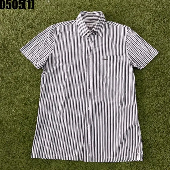 [BUNJANG] Calvin Klein Striped Short Sleeve Shirt L / 캘빈클라인 반팔 셔츠 L