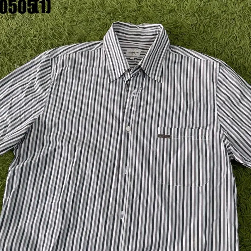 [BUNJANG] Calvin Klein Striped Short Sleeve Shirt L / 캘빈클라인 반팔 셔츠 L