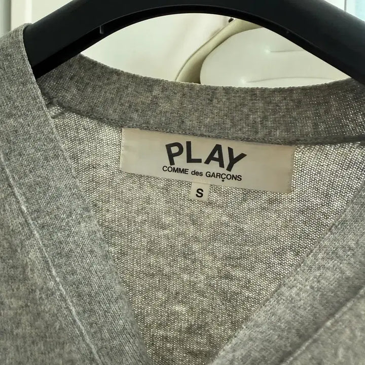 [BUNJANG] Comme des Garçons PLAY Cardigan Grey Size S / 꼼데가르송 PLAY 가디건 그레이 S