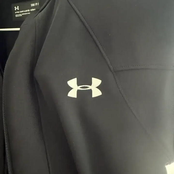 [BUNJANG] Under Armour Black Full-Zip Fleece Jacket SM / 언더아머 블랙 집업 SM