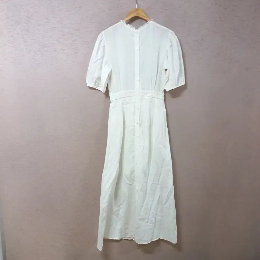 [BUNJANG] BASIL White Linen Embroidered Long Dress / B5-6/BASIL 화이트 린넨 자수 롱원피스 여성