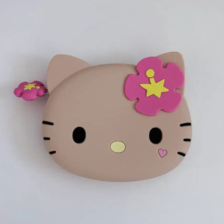 [BUNJANG] Sanrio Tanning Kitty Pouch / 산리오 태닝키티 파우치