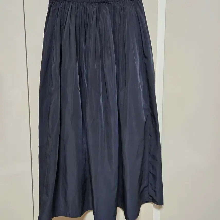 [BUNJANG] Uniqlo Volume Pleated Skirt - Size M - New / 유니클로 볼륨주름스커트 M 새제품