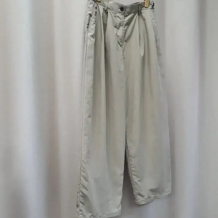 [BUNJANG] Tomboy Wide Fit Slacks Beige / 톰보이 바지