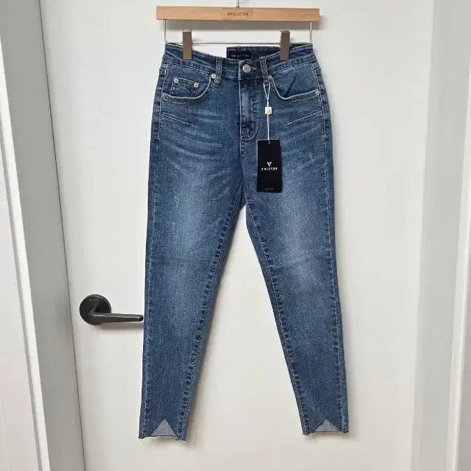 [BUNJANG] Point Hem Skinny Jeans / S,L 780 스판 밑단 포인트 스키니진