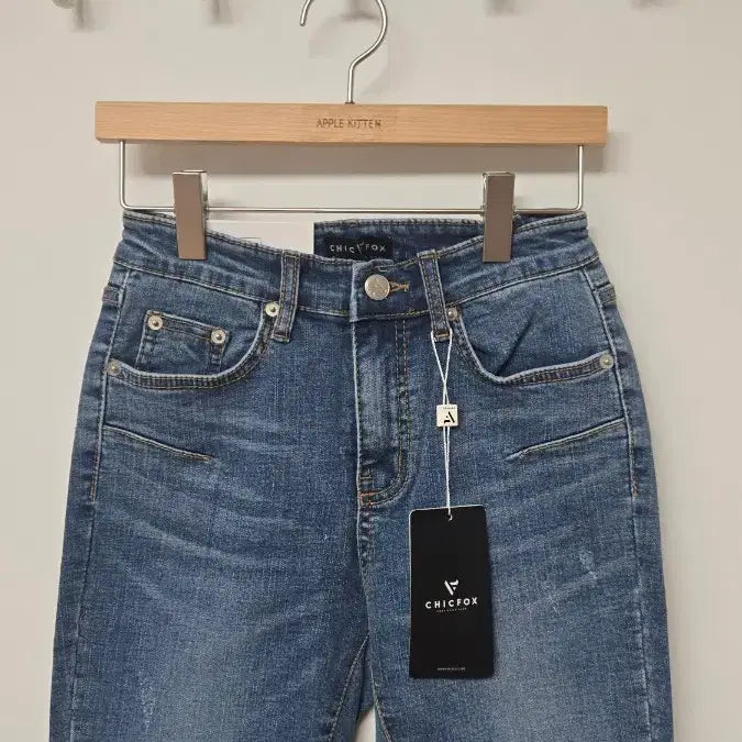 [BUNJANG] Point Hem Skinny Jeans / S,L 780 스판 밑단 포인트 스키니진