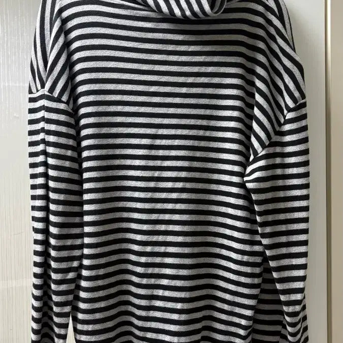 [BUNJANG] Cliff Stripe Turtleneck Long Sleeve T-Shirt / 클리프 스트라이프 목폴라 긴팔 티셔츠