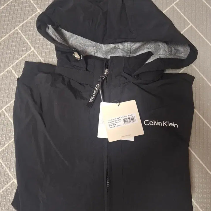 [BUNJANG] Calvin Klein Windbreaker Jacket (M) / 새상품/캘빈클라인 바람막이 자켓 (M