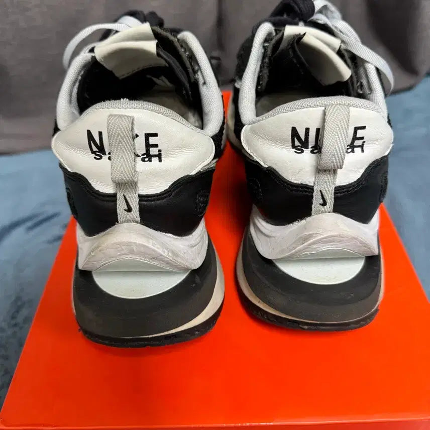 [BUNJANG] Nike x Sacai Vaporwaffle Black US 11 / 나이키 사카이 베이퍼와플 블랙 싸게 판매합니다
