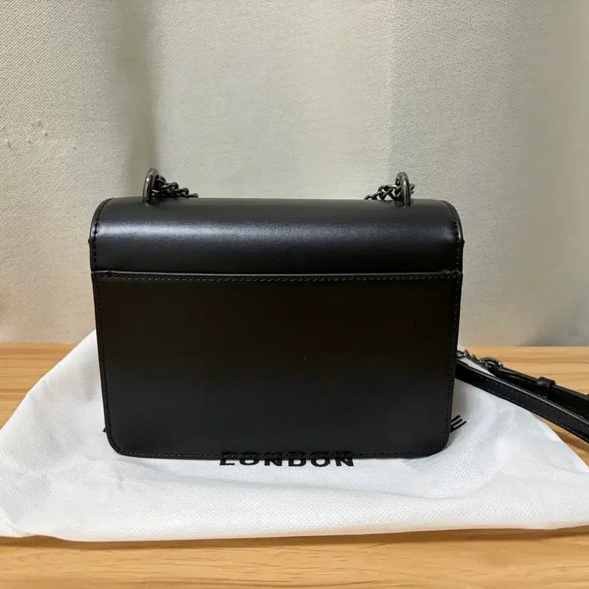 [BUNJANG] Pauls Boutique Black Mini Chain Bag / 폴스부띠끄 블랙 미니 체인백