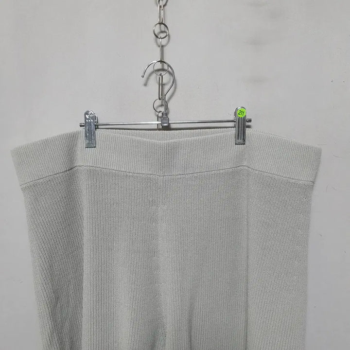 [BUNJANG] COS Knit Shorts / Q211 코스(COS) 니트 반바지