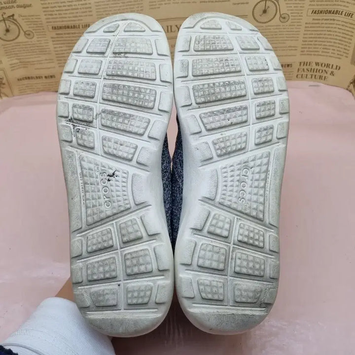 [BUNJANG] Crocs Kinesiology Static Slip-on Shoes / 크록스 킨세일 스테틱 슬립온 M9 270