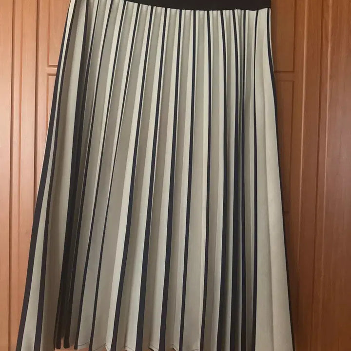 [BUNJANG] SJSJ Pleated Skirt / 한섬 SJSJ 플리츠 밴딩 스커트