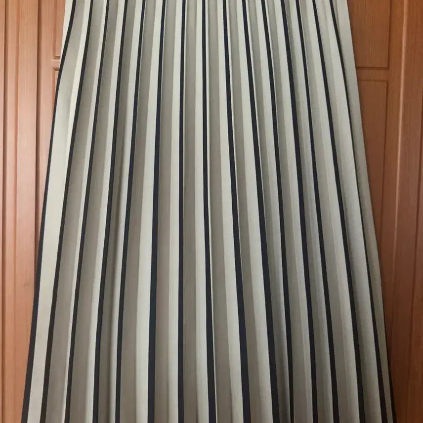 [BUNJANG] SJSJ Pleated Skirt / 한섬 SJSJ 플리츠 밴딩 스커트
