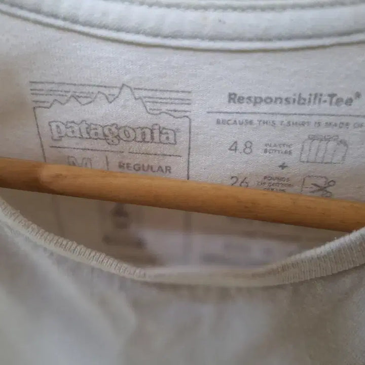 [BUNJANG] Patagonia Regular Fit T-Shirt - White, Size M / 