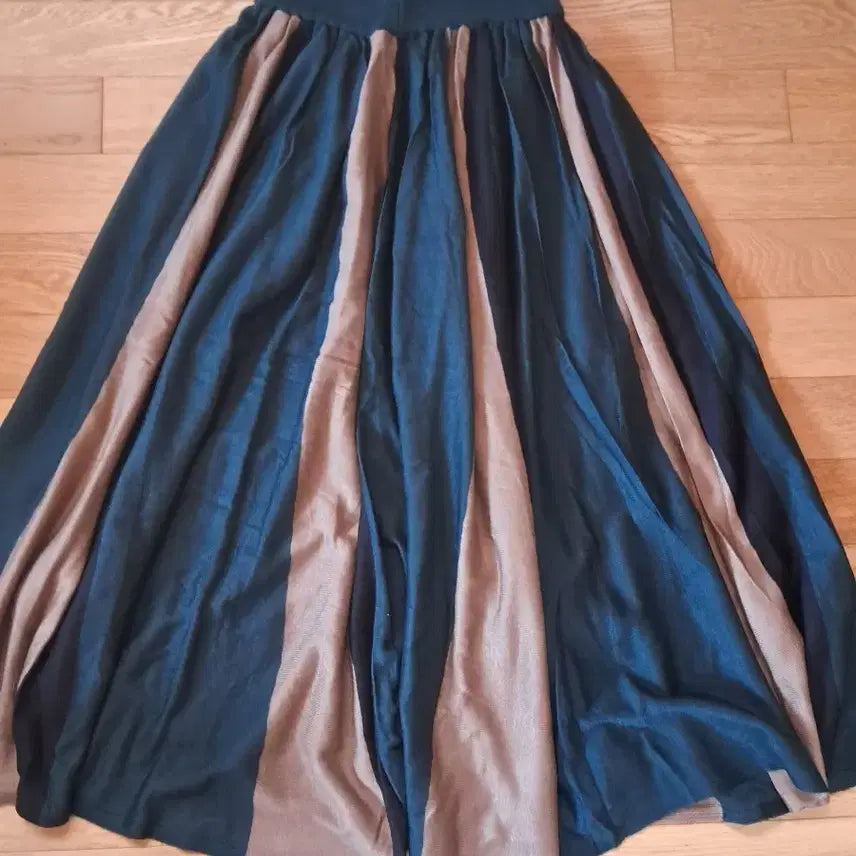 [BUNJANG] Striped Flare Long Skirt / 줄무늬 플레어 롱 스커트