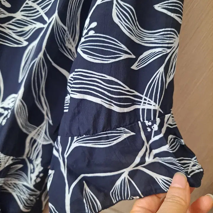 [SOLD OUT] 레이온 플라워 패턴 밑단 레이스 원피스