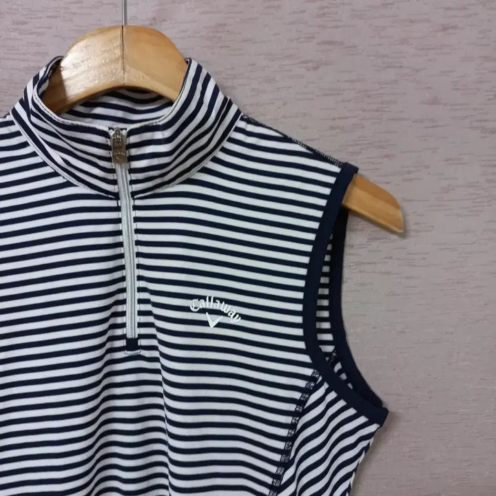 [BUNJANG] Callaway Navy Stripe Sleeveless T-Shirt / B5-6/캘러웨이 네이비 스트라이프 민소매 티셔츠