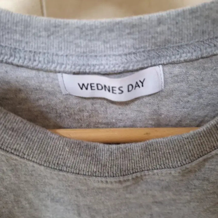 [BUNJANG] WEDNES DAY Gray Sleeveless T-Shirt (Size 105) / 