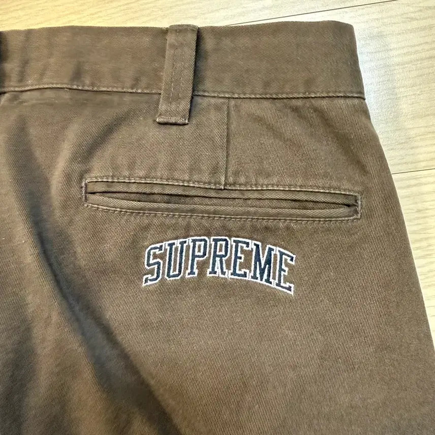 [BUNJANG] Supreme Arch Logo Cotton Pants Dark Brown / 슈프림 아치로고 코튼팬츠 다크브라운 색상