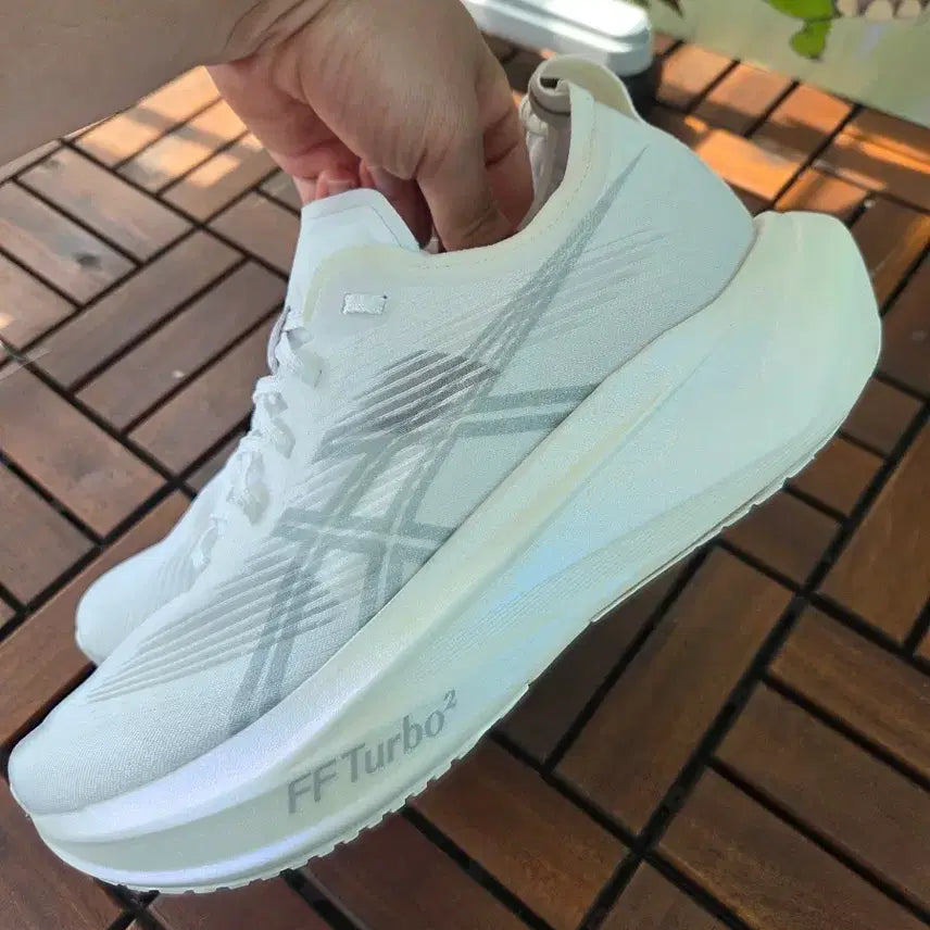 [BUNJANG] ASICS MegaBlast Running Shoes White 275 / 아식스 러닝화 메가블라스트 화이트 275