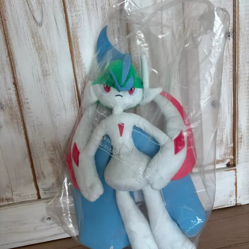 [BUNJANG] Pokemon Center Mega Gardevoir Plush Doll (Sealed) / 포켓몬센터 메가엘레이드 인형 미개봉