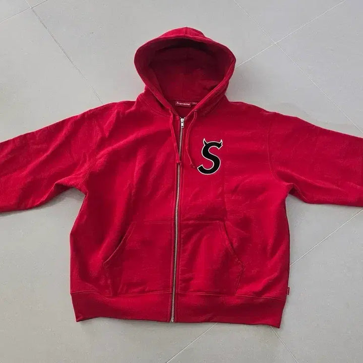 [BUNJANG] Supreme Devil Hooded Zip-Up &amp; Jogger Pants Set / 슈프림 데빌 후드집업 조거팬츠 상하의 세트 판매합니다