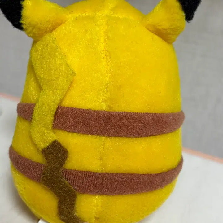 [BUNJANG] Vintage Chubby Pikachu Plush Doll / 피카츄 인형 뚱카츄 고전