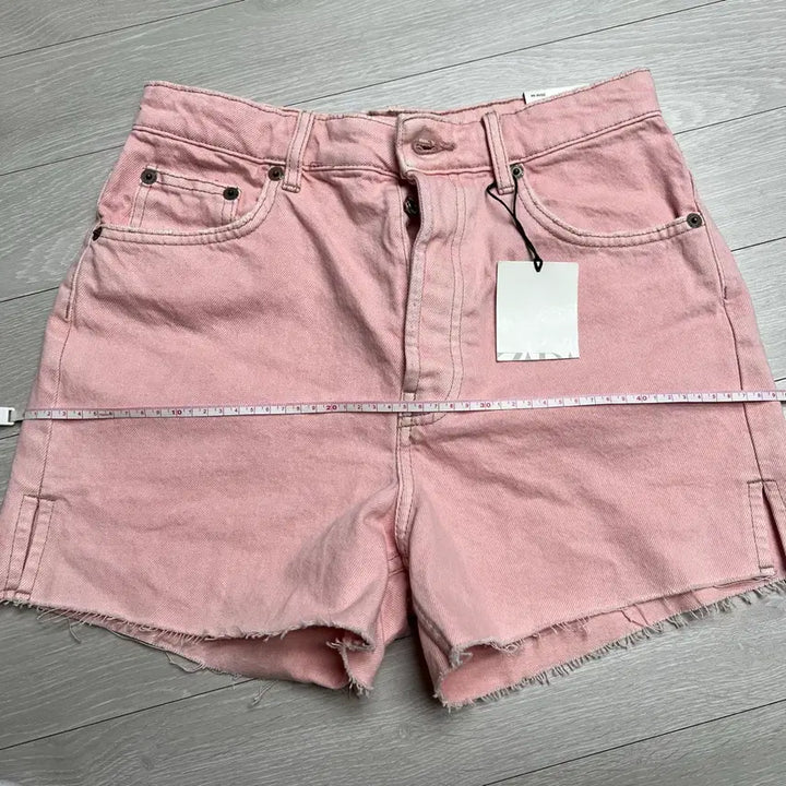 [BUNJANG] Zara Pink Denim Cut-Off Shorts Size 38 / 무료배송 자라 핑크 데님 반바지 38 쇼츠 새상품