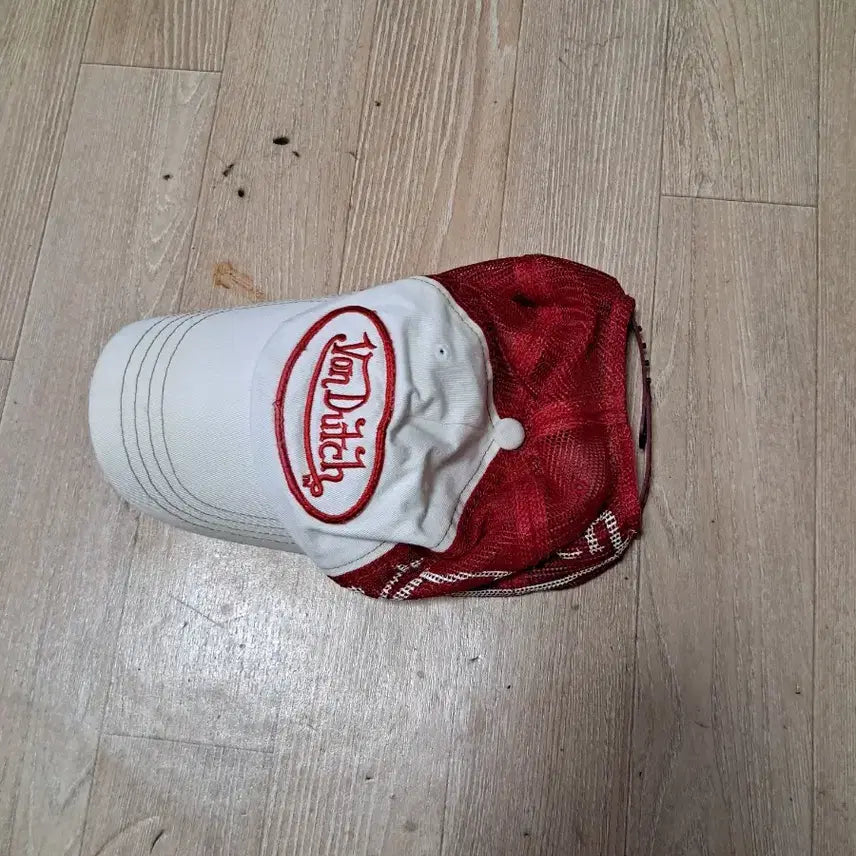 [BUNJANG] BONDZCH Red/White Mesh Cap Hat / 본더치 빨간색/흰색 메쉬캡 모자