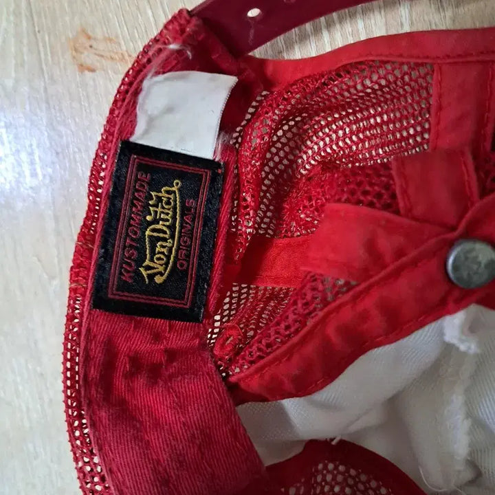 [BUNJANG] BONDZCH Red/White Mesh Cap Hat / 본더치 빨간색/흰색 메쉬캡 모자