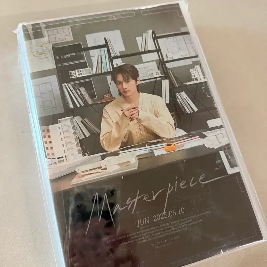 [BUNJANG] SEVENTEEN Jun Masterpiece Photobook (Sealed) / 세븐틴 준 Masterpiece 사진집 미개봉