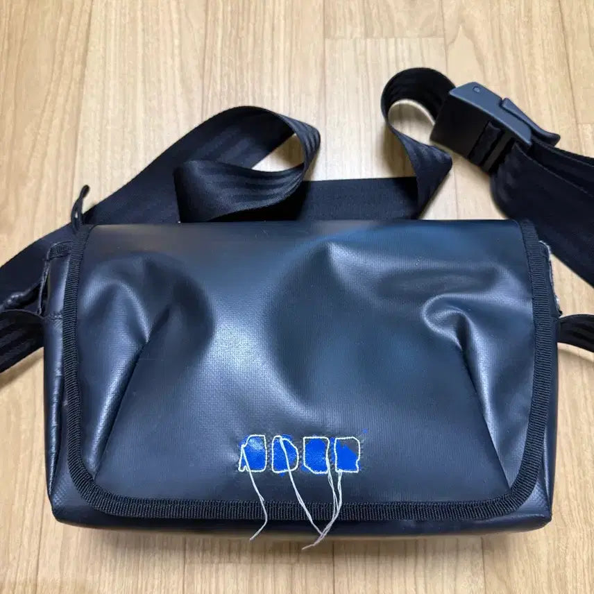 [BUNJANG] Ader Error Trace Admore Crossbody Bag Black / 아더에러 트레이스 애드모어 크로스백 블랙