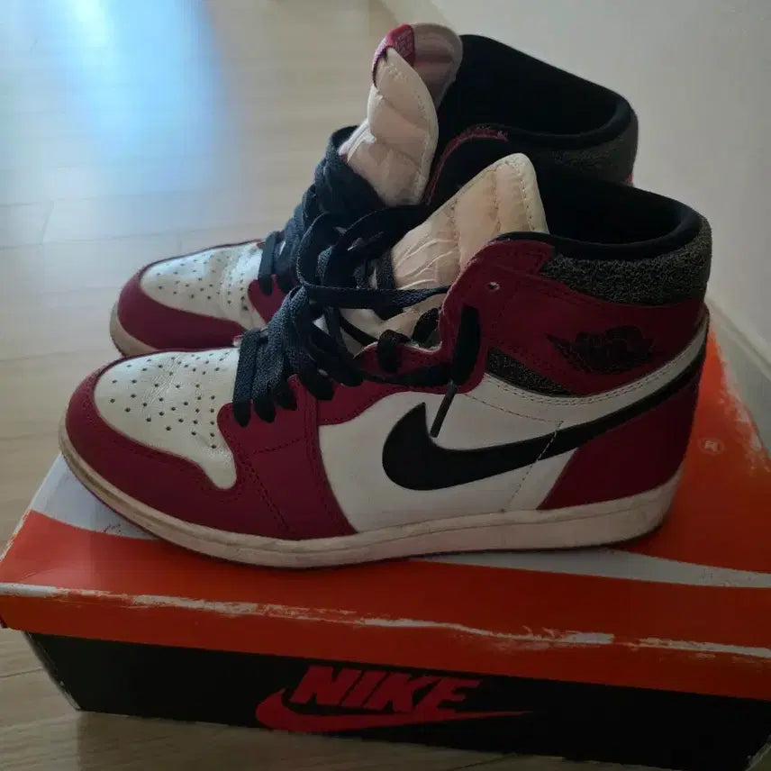 [BUNJANG] Nike Air Jordan 1 High OG Chicago / 나이키 에어 조던 1 하이 OG 시카고 270