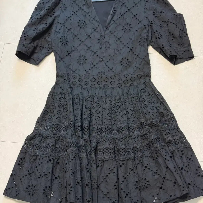 [BUNJANG] Maje Cotton Eyelet Broderie Dress Black / 마쥬 코튼 아일렛 기퓌르 드레스 38 레이스 자수  블랙 원피스 한섬