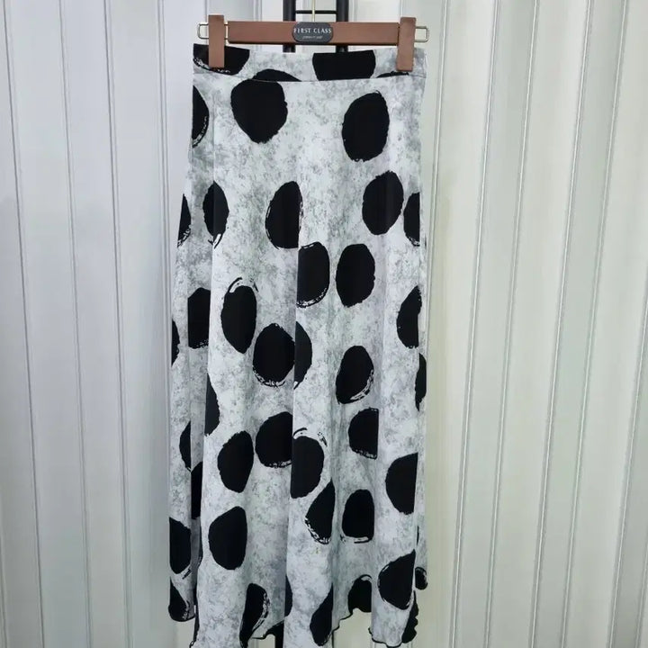 [BUNJANG] Polka Dot Pattern Long Skirt / 땡땡이 패턴 롱 스커트