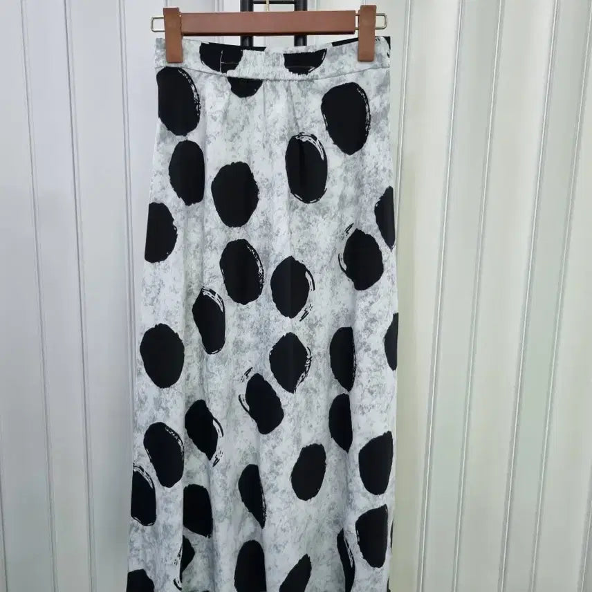 [BUNJANG] Polka Dot Pattern Long Skirt / 땡땡이 패턴 롱 스커트