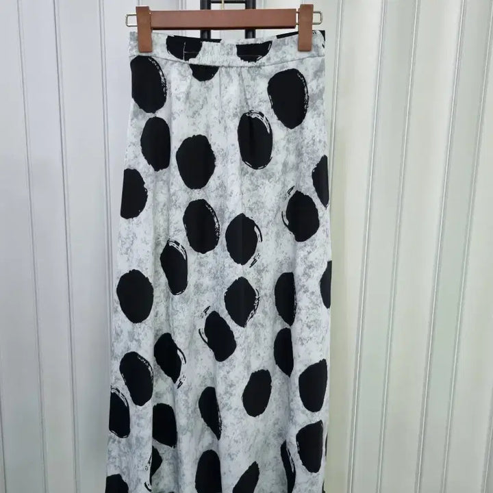 [BUNJANG] Polka Dot Pattern Long Skirt / 땡땡이 패턴 롱 스커트