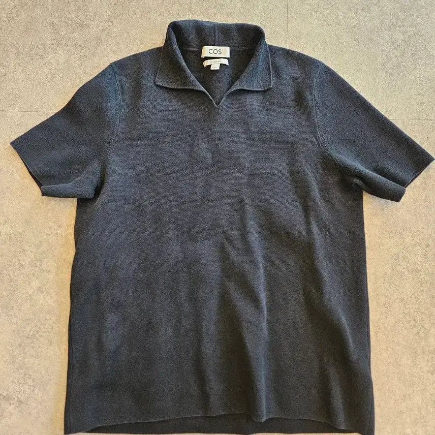 [BUNJANG] COS Structure Knit Polo Shirt / COS 코스 스트럭처 니트 폴로 셔츠