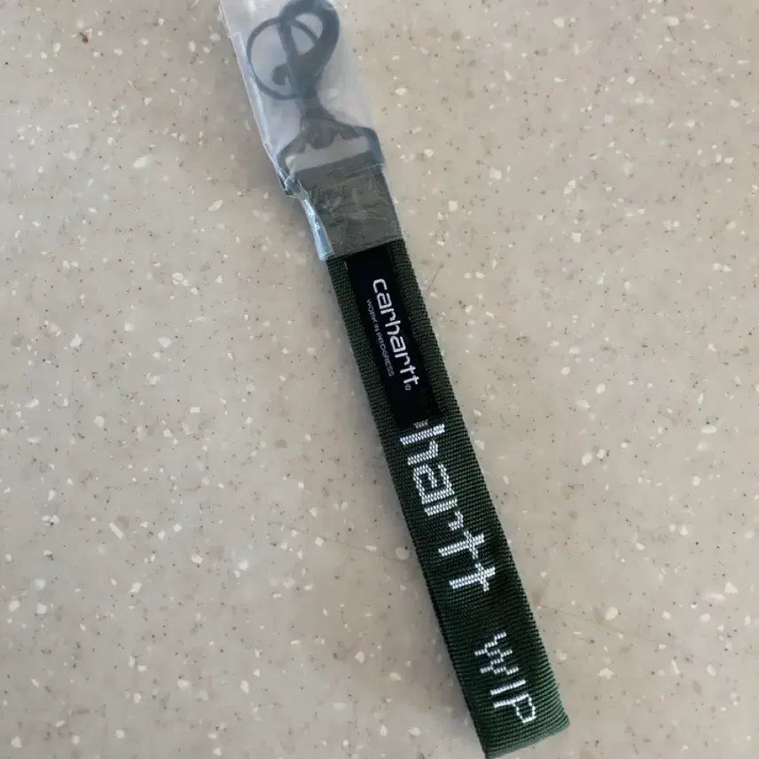 [SOLD OUT] [칼하트 윕] 컬티즘 새상품, 키링 + 스티커 10개 세트 2개