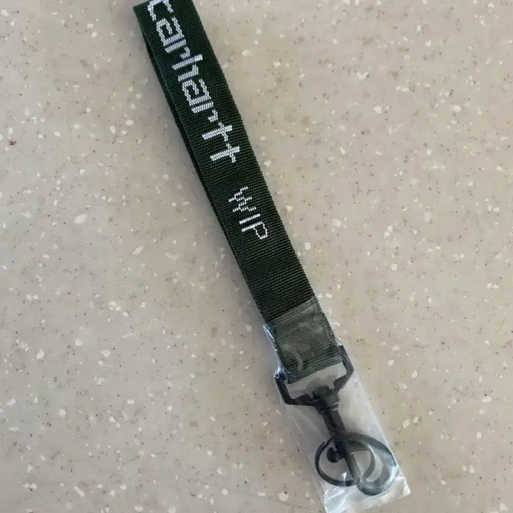 [SOLD OUT] [칼하트 윕] 컬티즘 새상품, 키링 + 스티커 10개 세트 2개