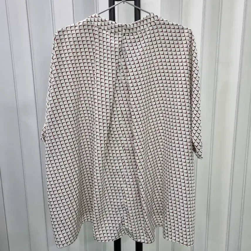 [BUNJANG] Pattern Loose Fit Blouse Free Size / 패턴 블라우스 루즈핏 free사이즈