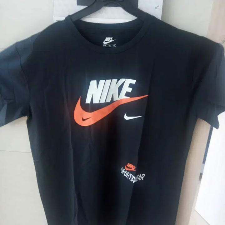 [BUNJANG] Nike Swoosh Cooling Short Sleeve T-Shirt Black XXL / 나이키 스우시 냉감 반팔 티셔츠 블랙 XXL 새상품