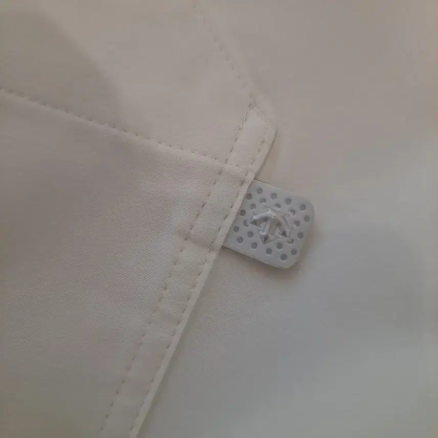 [BUNJANG] Descente Ivory 8-Part Pants / 데상트  아이보리 여성 8부 팬츠
