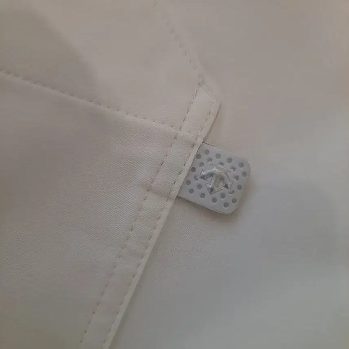 [BUNJANG] Descente Ivory 8-Part Pants / 데상트  아이보리 여성 8부 팬츠