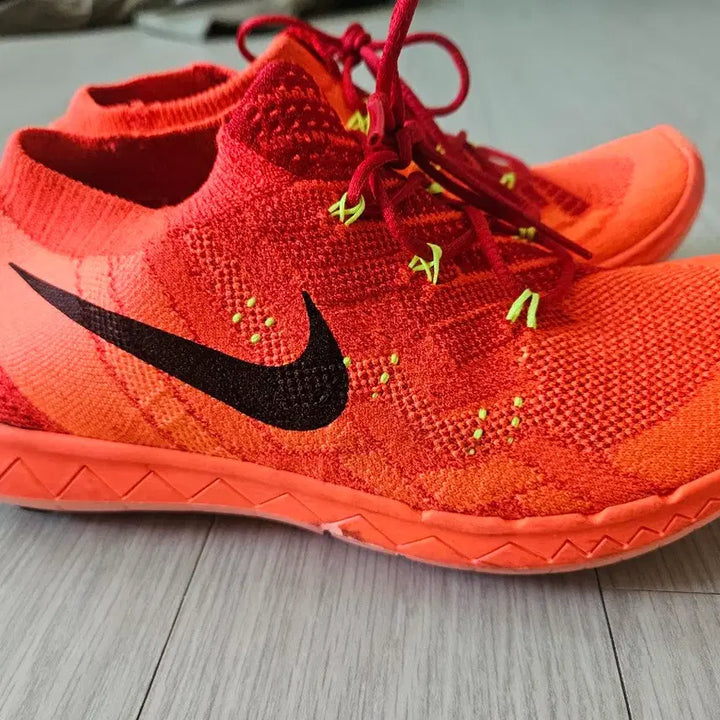 [BUNJANG] Nike Flyknit Orange Sneakers / 나이키 플라이니트 오렌지 운동화