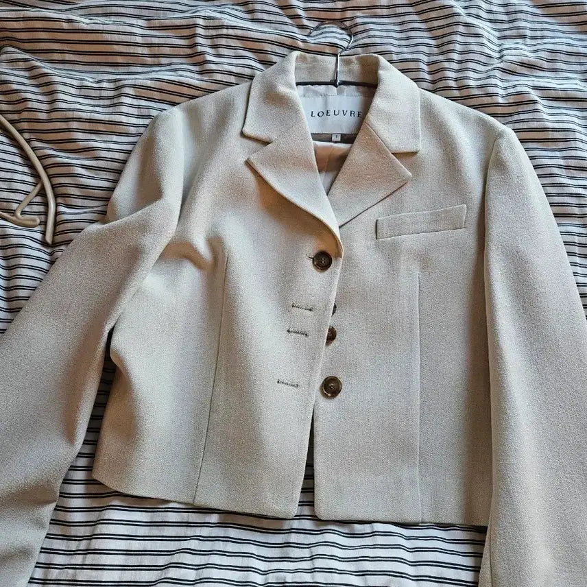 [BUNJANG] LOEUVRE Cropped Jacket Ivory / LOEUVRE 크롭 자켓 아이보리
