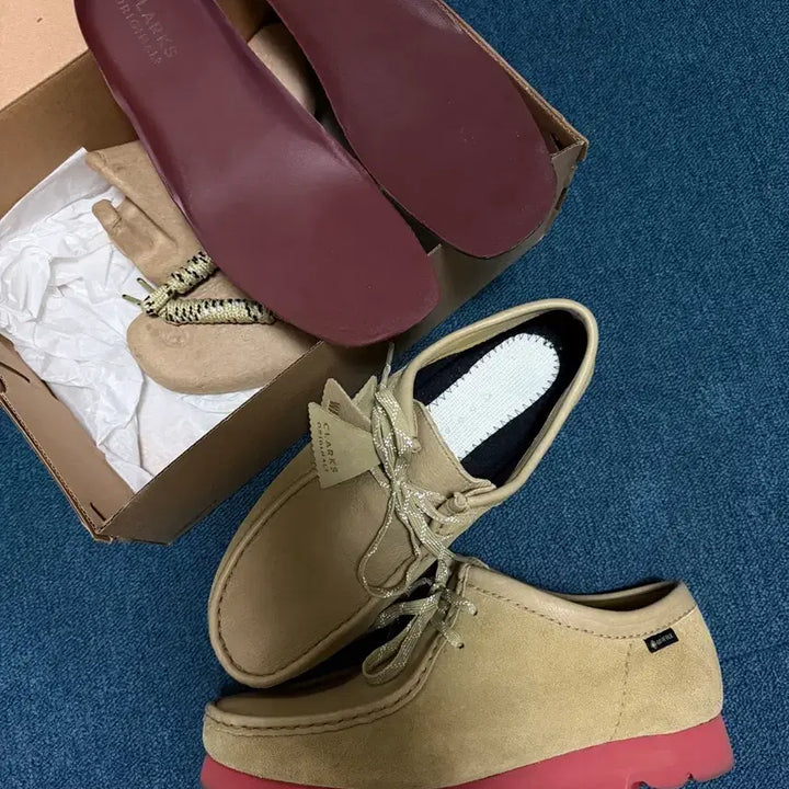 [BUNJANG] Clarks Wallabee GTX Boots / 클락스 왈라비 GTX 270
