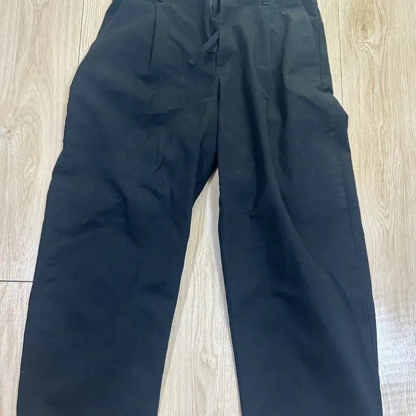 [BUNJANG] Uniqlo Barrel Pants Black M / 유니클로 배럴팬츠 블랙 M